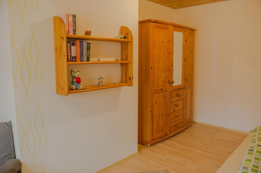 Zimmer Zur Ehemaligen Weinstube Untermberg Esterno foto